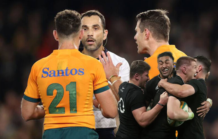 all blacks celebrating while wallabies moan to the ref