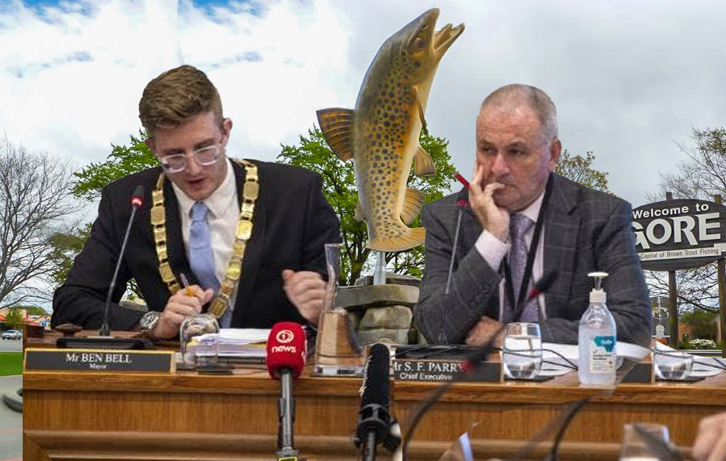 gore mayor and councillor with fish in background