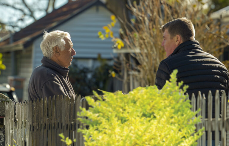 neighbours yarning